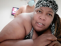 Madura Con Platano En Su Cono