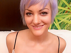 Skinny Gothic Teen With Meaty Pussy lips